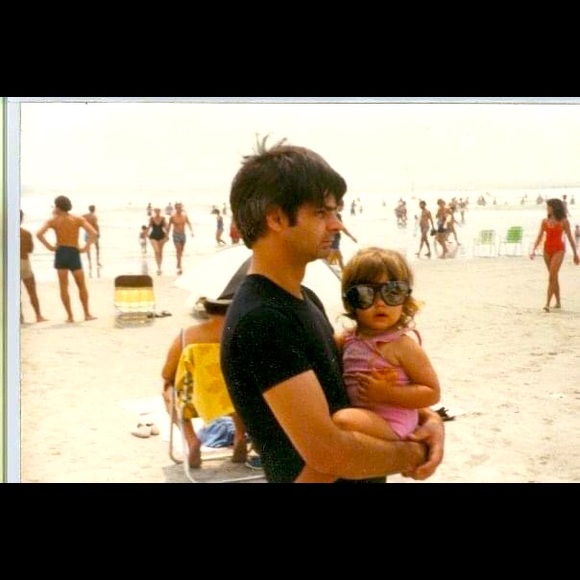 Meet your Posher, Julia - Picture 3 of 3